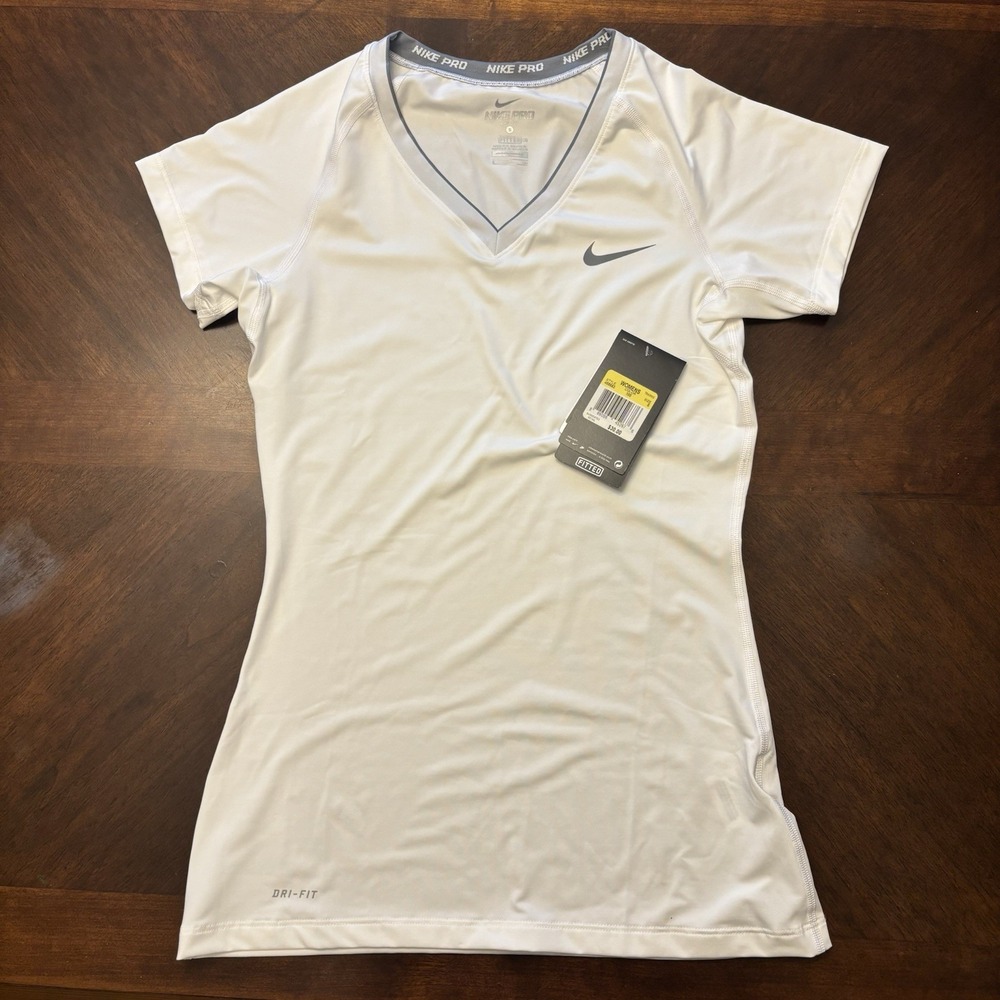 NWT Nike Dri Fit Womens Short sleeve V-Neck Training shirt, Size S